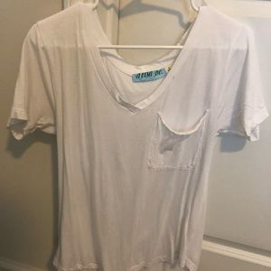 Relaxed v-neck t-shirt